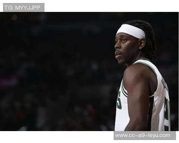 杜兰特赞伊森与小贾底角三分能力出色对手防守也难阻突破攻筐 杜兰特赞伊森与小贾底角三分能力出色对手防守也难阻突破攻筐