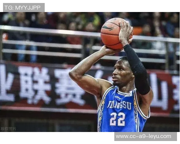 媒体人深度解析防守与进攻赤贫的双重困境输球结果难以避免 媒体人深度解析防守与进攻赤贫的双重困境输球结果难以避免