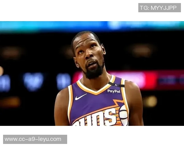 杜兰特称赞阿门攻防兼备期待他继续展现中远投信心 杜兰特称赞阿门攻防兼备期待他继续展现中远投信心